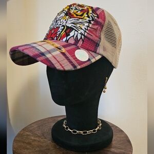 ED HARDY TRUCKER HAT UNISEX